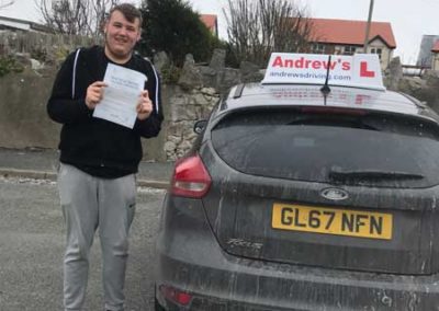 Tom passed his driving test